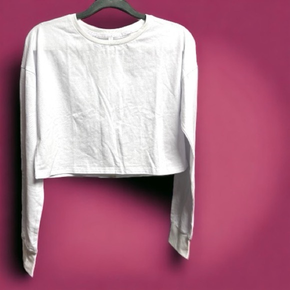 Get Fit in Style: NWT Mippo Long Sleeve Crop Top - White Size L! Athleisure - Picture 12 of 13